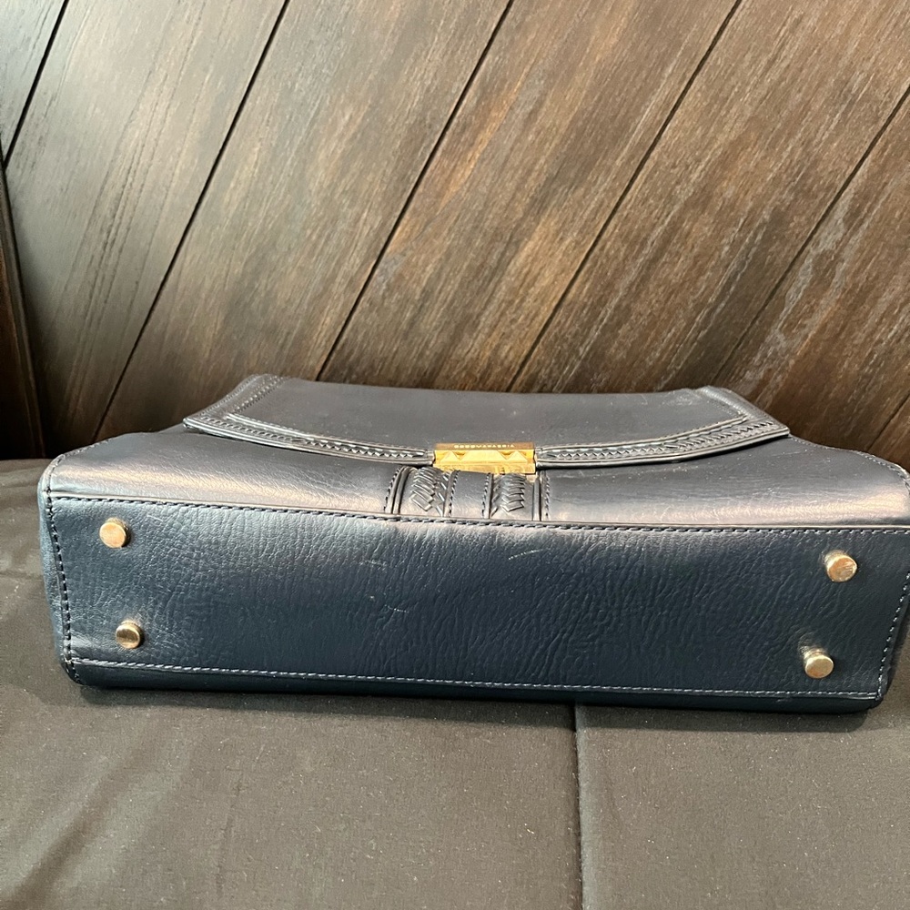 BcbgMaxAzria Allie Whip Stich Purse 👜 - Picture 14 of 15